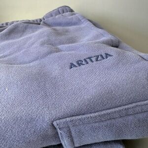 Aritizia Cozy Fleece Mega Cargo Sweatpant in S short — NWOT